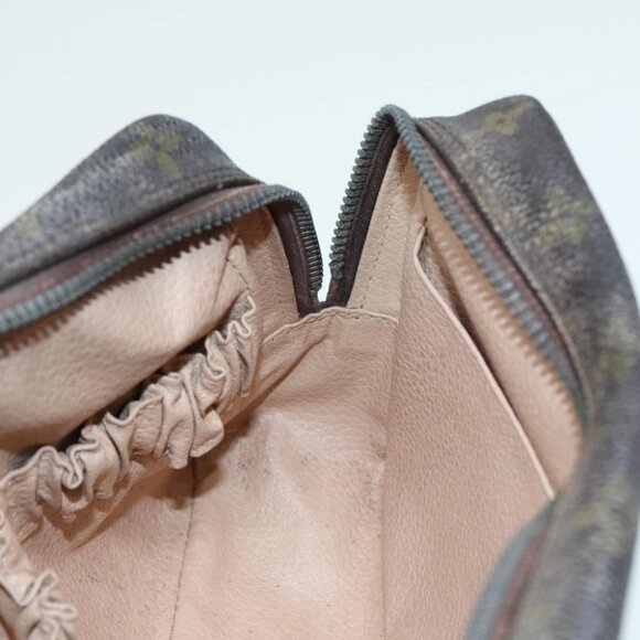 LOUIS VUITTON Monogram Trousse Toilette 23 Clutch Bag - Picture 13 of 14